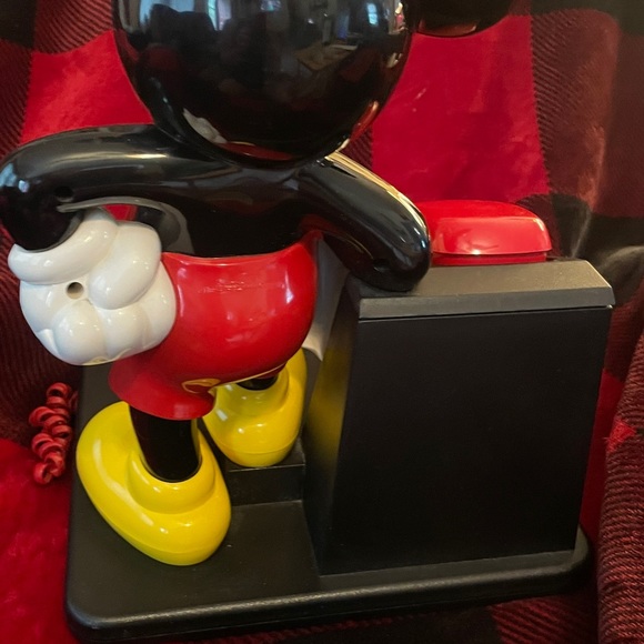 Vintage Mickey Mouse Corded AT&T Phone - Picture 2 of 7